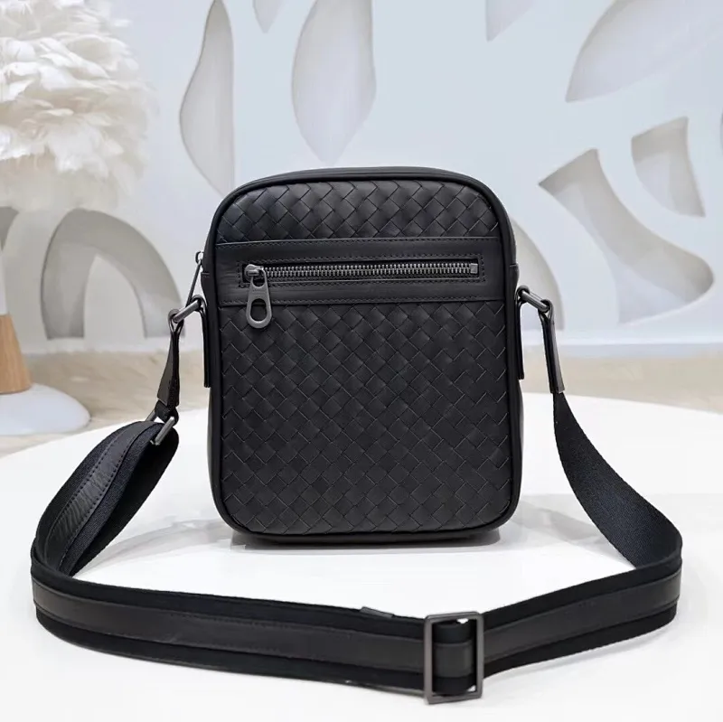 All categories 💚 Top version men’s bags 💚 BV 2024 new BV crossbody bag